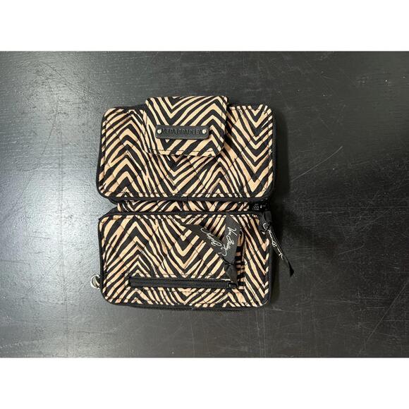 Vera Bradley Zebra Print Cotton Multi-pocket Wallet - Picture 4 of 6